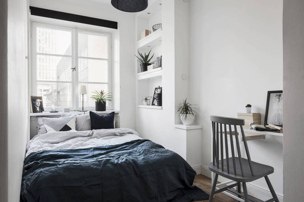 Minimalist Bedroom with Essential Furniture