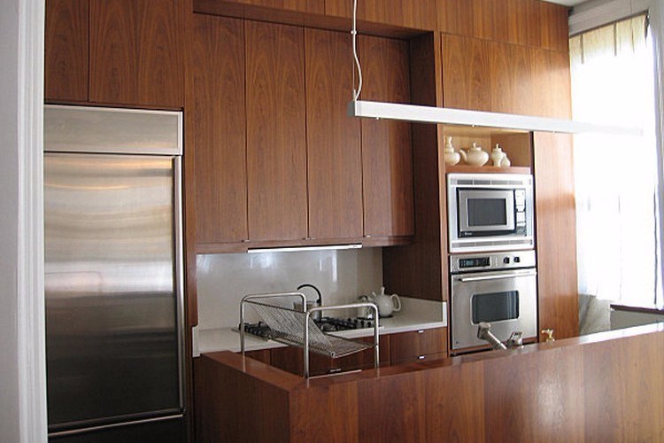 wood minimalist kitchen